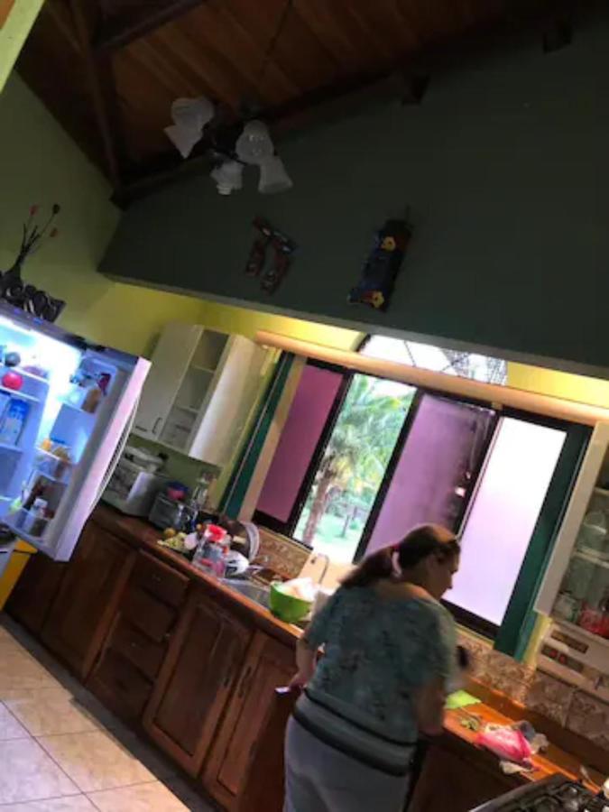 Linda Casa De Verano Con Amplias Zonas Verdes San Isidro De El General ภายนอก รูปภาพ